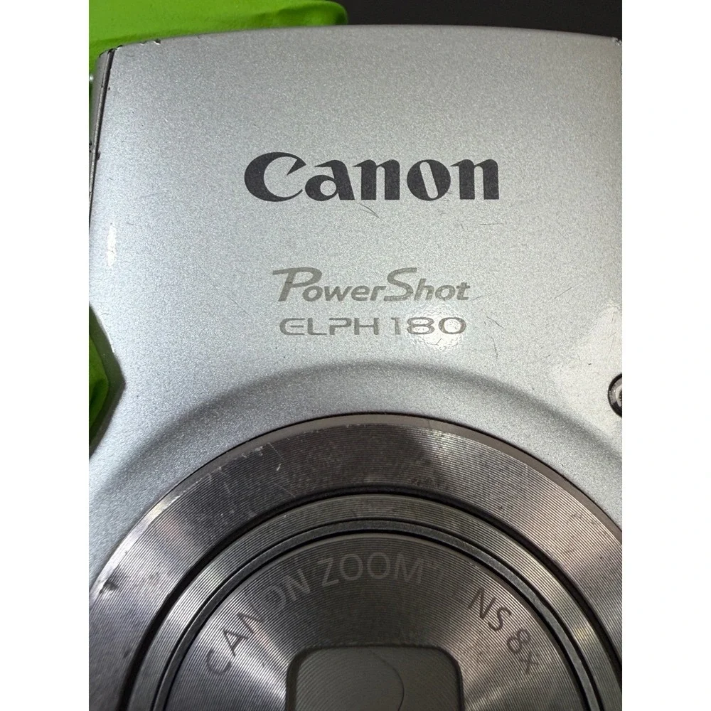 Canon PowerShot ELPH 180 Digital Camera Silver For Parts Repair Non-Working